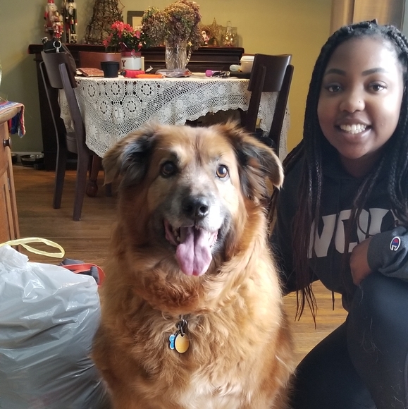 Meet your Poshers, M & K - Picture 2 of 3